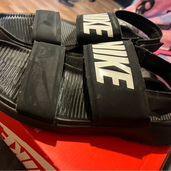 Nike Black Slide Sandals with Logo - Picture 3 of 5